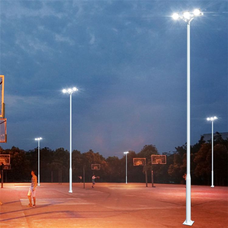 03 15M 20M 25M 30M 35M Automatic lift High mast light pole